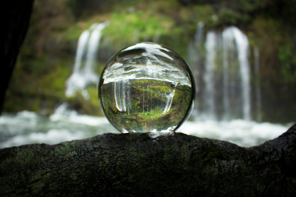 bulle d'eau dans un lieu naturel